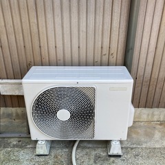 エアコン 東芝 おもに8畳用