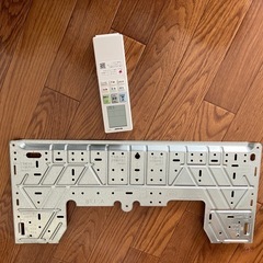 シャープ　エアコン2022年製　