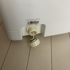 ダイワ クーラーボックス LIGHT TRUNKⅢ VSS3000RJ 中古