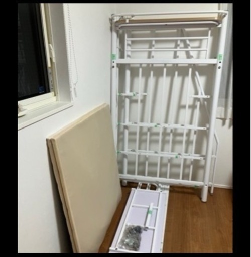 LOWYA ロフトベッド 白 甲府受け取りも可能 高さ2段階式階段付きロフト