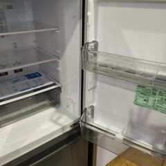 ジャングル×2 和泉大型良品館 MITSUBISHI 2ドア冷蔵庫 MR-P15J 2024年製