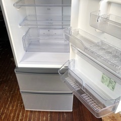 NO 665  🌈福岡市内配送設置無料✨🌈  AQUA アクア 冷蔵庫(272L 右開き）ミスティシルバー AQR-271E(S)