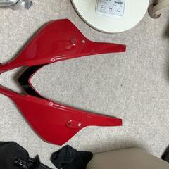 アッパーカウル