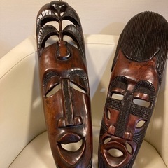 ケニア　マサイ族　手彫りの盾 ケニア マサイ族 手彫りの盾