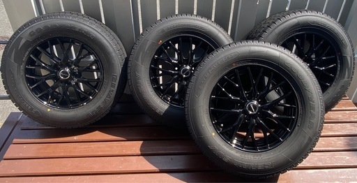 RAV4(225/70/r16)スタッドレスタイヤ RAV4におすすめ！ホットスタッフ 
