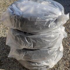 ホイール+スタッドレス 4本セット 195/65 R15　PIRELLI