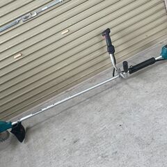  ★【引取り限定】マキタ製　充電式草刈機　MUR182UDZ