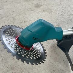  ★【引取り限定】マキタ製　充電式草刈機　MUR182UDZ