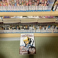 ワンピース BLEACH 本棚