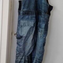 686 ビブパンツ ウェア デニム風 Lサイズ 17-18 スキー・スノーボード 686 ビブパンツ ウェア デニム風 Lサイズ 17-18 スキー・スノーボード