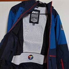 新品 未使用 スキー スノーボード ウェア 上下セット