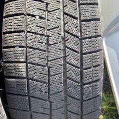 215/65R16 スタッドレス　22年　ウィンターマックス03 バリ溝！