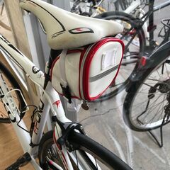 ★ジモティ割あり★ pinarello ロードバイク  ホワイト クリーニング済み KJ6889 ☆ジモティ割あり☆ pinarello ロードバイク ホワイト クリーニング