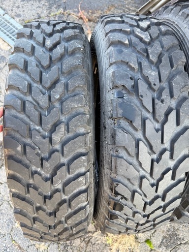 車 TOYO TRANPATH M/T 195R16C ジムニーなど