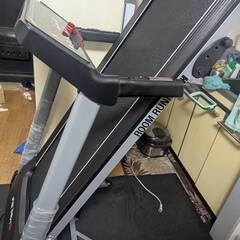 完売品　本格的　ルームランナー　MAD BULL　マッドブル