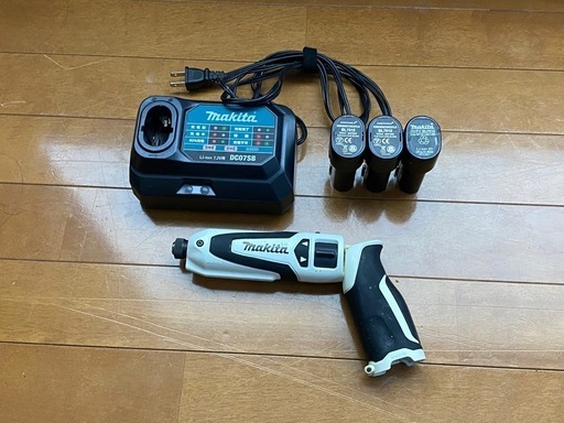 MAKITA, TD021D Full Set (videkitch) 上野毛のその他の中古あげます・譲ります｜ジモティーで不用品の処分