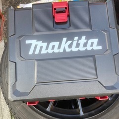 マキタ 40v  インパクトドライバー新品
