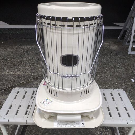 SLのある暮らし｜冬の暮らしを暖める＜コロナの石油ストーブ＞ ?コロナ 