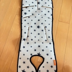 【美品】 combi♥スゴカルベビーカー (星柄) ﾍﾞﾋﾞｰｶｰｼｰﾄ付き