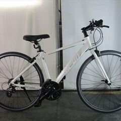 D836 ☆12800円☆整備済み スポーツ中古自転車 【クロスバイク 白
