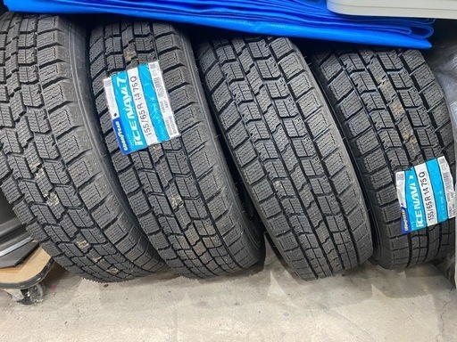 155/65/R14 中古スタッドレスタイヤ ダイハツ純正アルミホイール付き