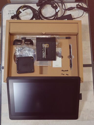 WACOM DTK1660K0D スタンド付き 液タブ】 Wacom Cintiq 16 DTK1660K0D
