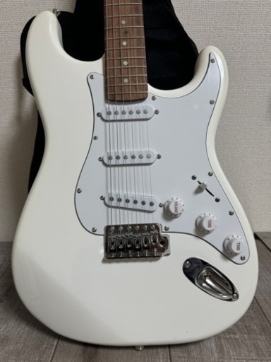 ホワイト 安い エレキギター ストラトキャスタータイプ ハ*ネ様