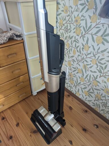 アイリス スティック掃除機 IC-SLDCP9 ゴールド スティッククリーナー