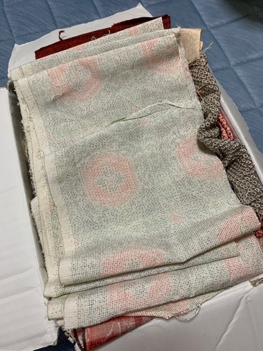 【着物地　ハギレ】パッチワーク　ハンドメイド