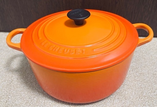 【値下】直接受渡限定！　LE CREUSET ココットロンド　22cm 3.3L 深鍋　オレンジ