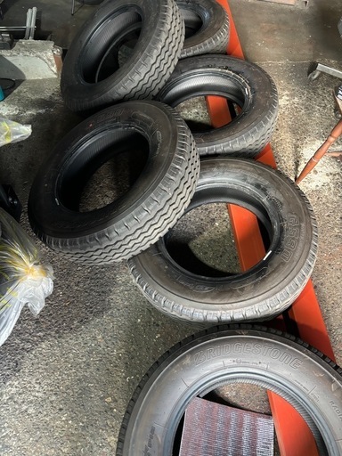 【新車外し】24年製 YOKOHAMA RY108A 205/85R16 117/115L LT 16インチ ライトトラック用 夏タイヤ 2本 アトラス キャンター等 (KTK460)クレジットカード QRコード決済可能 キャンターなど！トラックタイヤ 新車はずし 新車外し】24年製