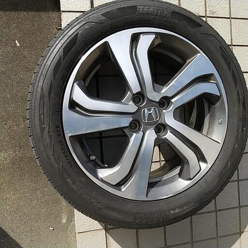 スタッドレスタイヤとホンダ純正アルミホイールの4本セット。 HONDA 