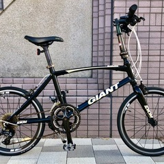 GIANT IDIOM ミニベロ 黒 グリップ劣化あり