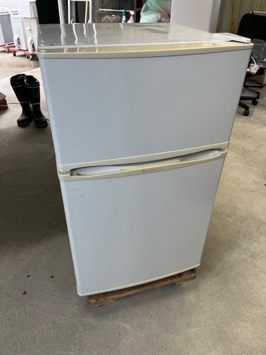 Grand-Line 冷蔵庫 90L 2ドア Amazon.co.jp: Grand Line 冷蔵庫 90L 2ドア 左右付け替えドア 幅49.5