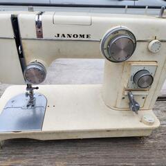 JANOMEミシン802