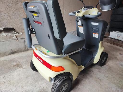 スズキ セニアカー 新古品