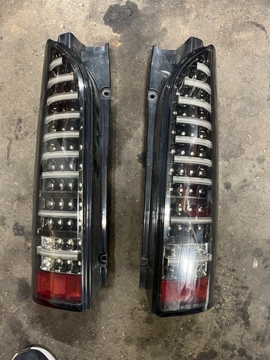 トヨタ ハイエース テールランプ テール ハーフ スモーク テールライト