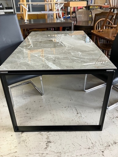 KARE ヴェネトマーブルブラック　直径110cm　テーブル ベネトマーブルブラックO110 cm ダイニングテーブル - ダイニング