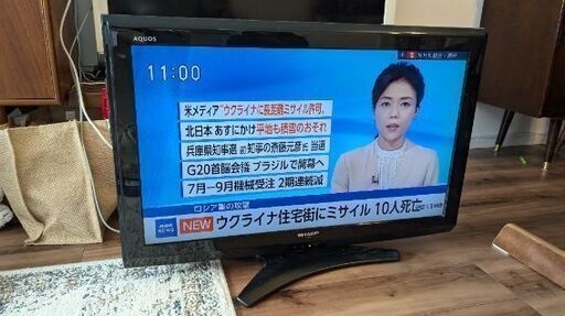 SHARPシャープ　32型テレビ　LC-32E9