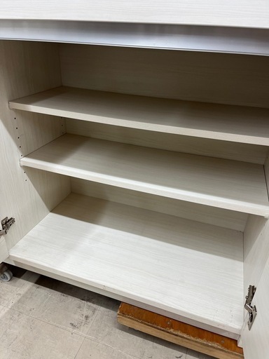 ☆859『普通サイズ食器棚お探しの方必須』 食器棚【木目】 リサイクル