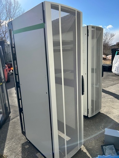 大型サーバーラック