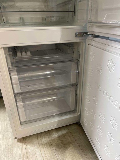 福岡市内配送無料 保証あり ハイアール 霜取り不要・3段引出し式冷凍室