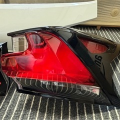 レクサスNX 前期テールランプガーニッシュセット美品 (かーず) 築上の 
