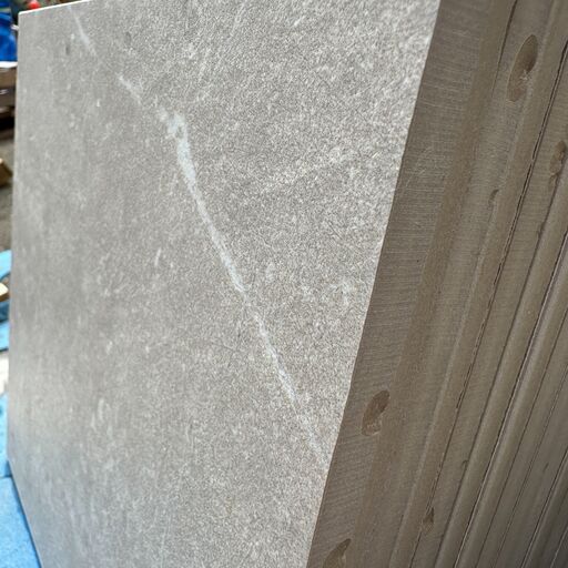 土日引き取り対応可 セラミックタイル（ベージュ） DIYでお庭やお部屋