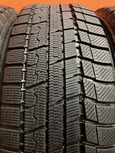 ⭐︎バリ溝☆21年製☆美品☆225/65/17⭐︎ピレリ☆スタッドレス バリ溝