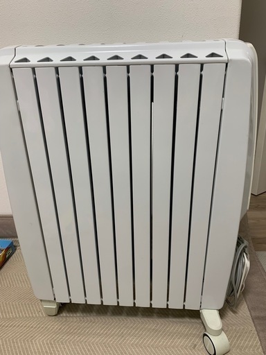 デロンギ オイルヒーター ドラゴンデジタル X字型9枚フィン 1500W 4～10畳 TDD0915W デロンギ オイルヒーター ドラゴンデジタル スマート X字型フィン9枚