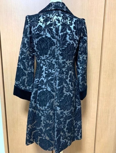 ヴィヴィアンタム VIVIENNE TAM 黒・銀色　豪華　花柄　ロングコート　超美品　毛81% ヴィヴィアンタム VIVIENNE TAM 黒・銀色 豪華 花柄 ロングコート 超美