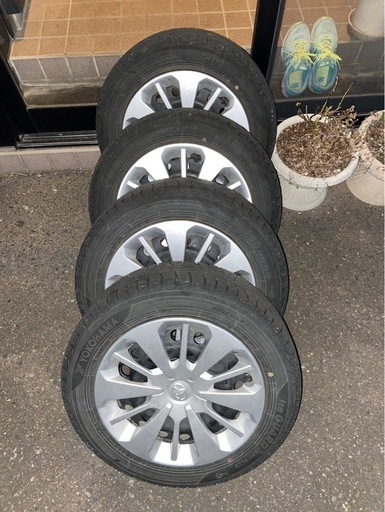 トヨタ純正シエンタ 15インチ 185/65r15 TOYO スタッドレス トヨタ 