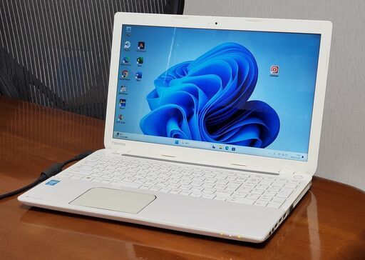 東芝15インチ【win10+win11 起動8秒 CPUスコア5121】i7 新品SSD256GB