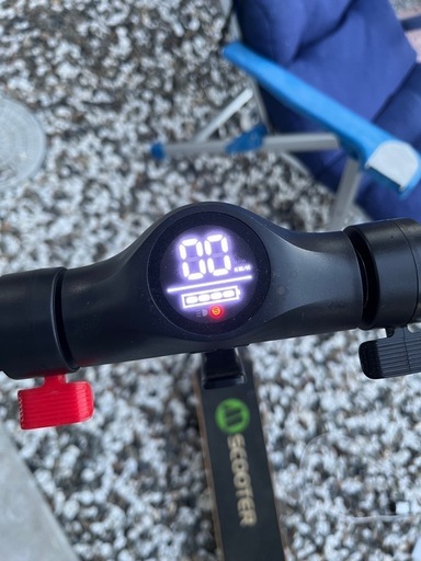 ♪ジモティー特価♪明るいリモコン式LEDライト付き 少し大きめ27